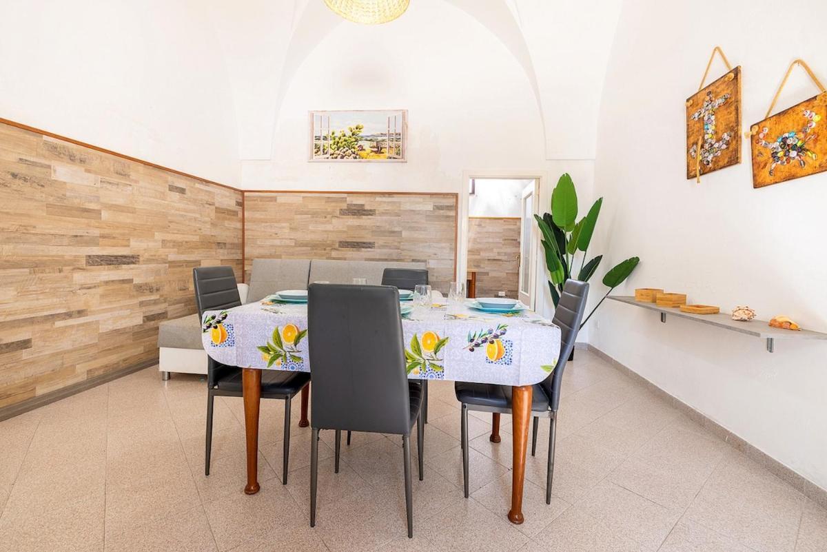 Riviera Dei Cigni - Comfort E Tranquillita Uggiano La Chiesa Exteriör bild